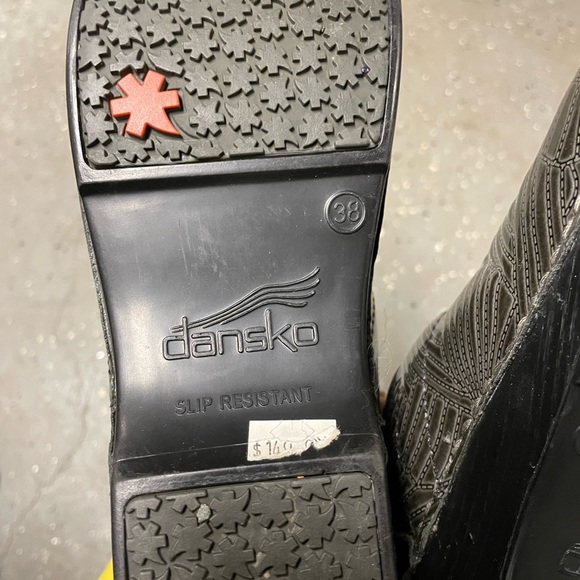 Dansko clogs size 38 - Picture 6 of 8